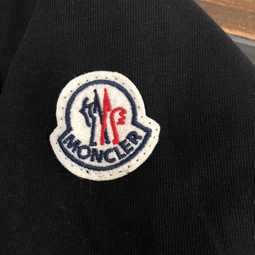 モンクレールスーパーコピー 新しい半袖Tシャツ