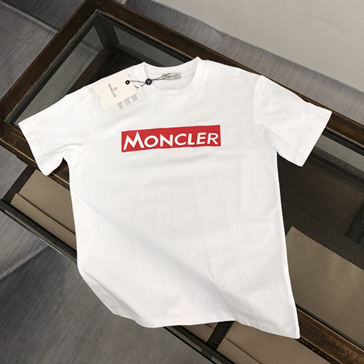 モンクレール 胸の文字がプリントされた半袖Tシャツ