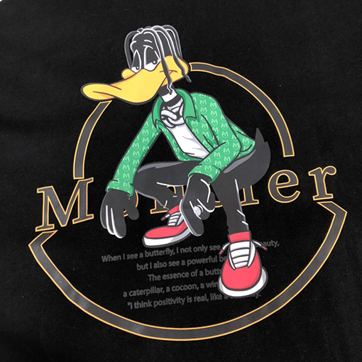 モンクレール  新しい半袖Tシャツ