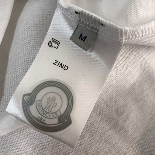 モンクレール  新しい半袖Tシャツ