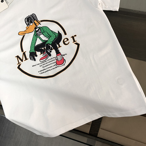 モンクレール  新しい半袖Tシャツ