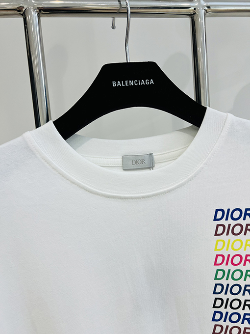 ディオールコピー  新しい虹のアルファベットの落書きプリント半袖Tシャツ
