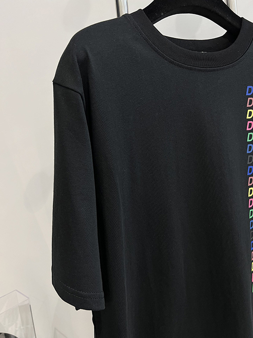 ディオールコピー  新しい虹のアルファベットの落書きプリント半袖Tシャツ