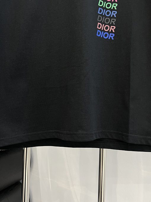 ディオールコピー  新しい虹のアルファベットの落書きプリント半袖Tシャツ