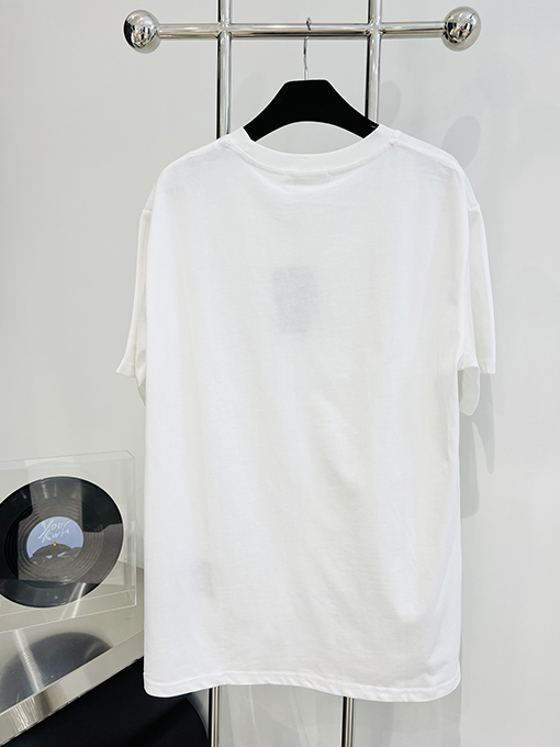 プラダ 胸に立体的な赤いゴムストリップの半袖Tシャツ