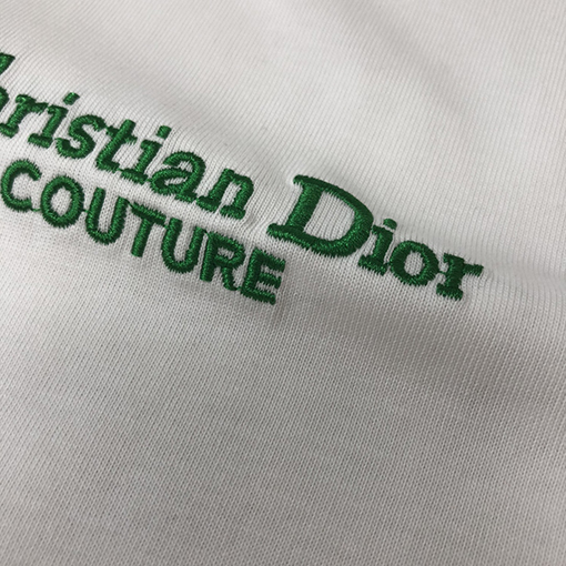 ディオールスーパーコピー ファッション刺繍ロゴ半袖Tシャツ