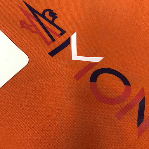 モンクレール スタイリッシュなラウンドネック半袖Tシャツ