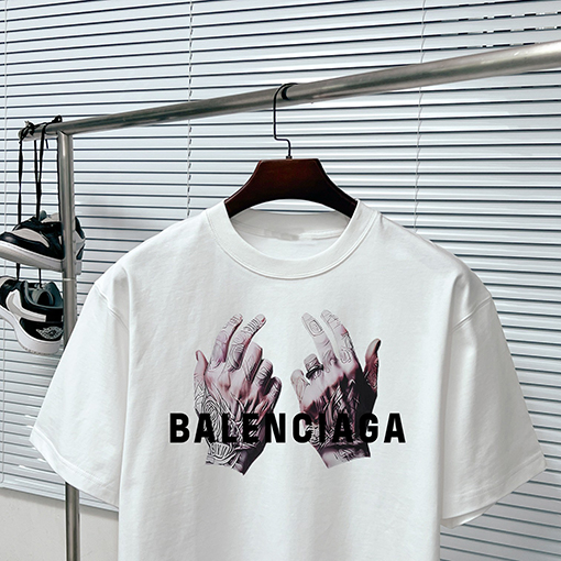 バレンシアガ 新作プリントラウンドネック半袖Tシャツ