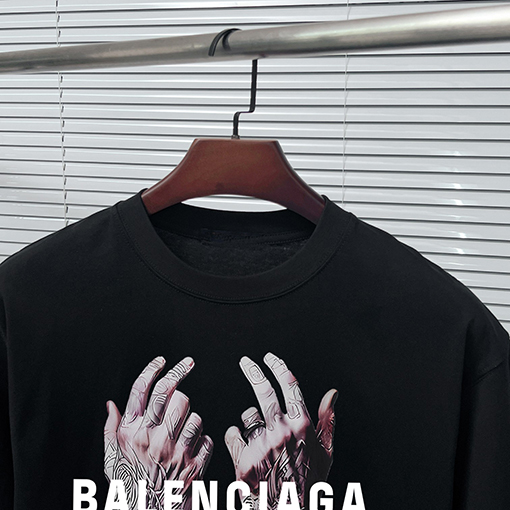 バレンシアガ 新作プリントラウンドネック半袖Tシャツ
