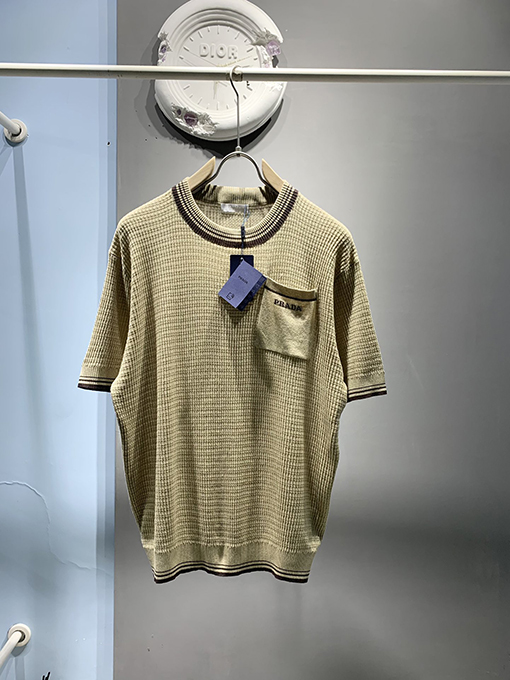 プラダ 新しいラウンドネックシルクコットンジャカードニットTシャツ