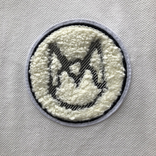 モンクレール 新しいタオル刺繍の新しいロゴポロシャツ