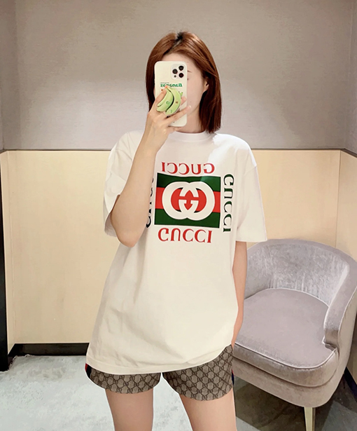 グッチスーパーコピー  新しい装飾Gucプリントニットコットン半袖Tシャツ