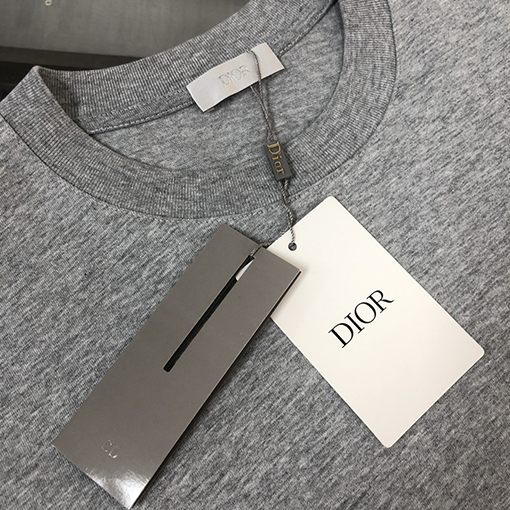モンクレールコピー 立体ゴースト文字ロゴプリントカップルTシャツ