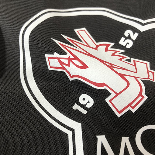 モンクレール 新しいロゴプリントラウンドネック半袖Tシャツ