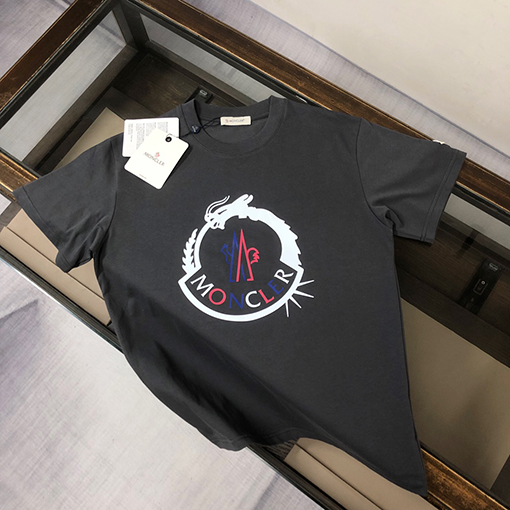モンクレール 新しいドラゴン年賀状ラウンドネック半袖Tシャツ