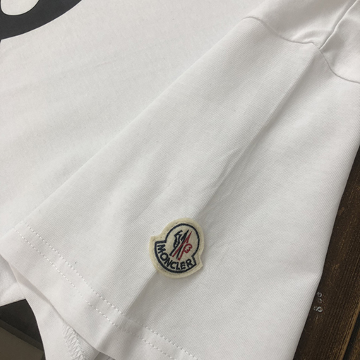 モンクレール アルファベットロゴプリントクルーネック半袖Tシャツ