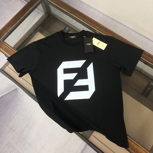 フェンディコピー スタイリッシュで個性的なカップルTシャツ