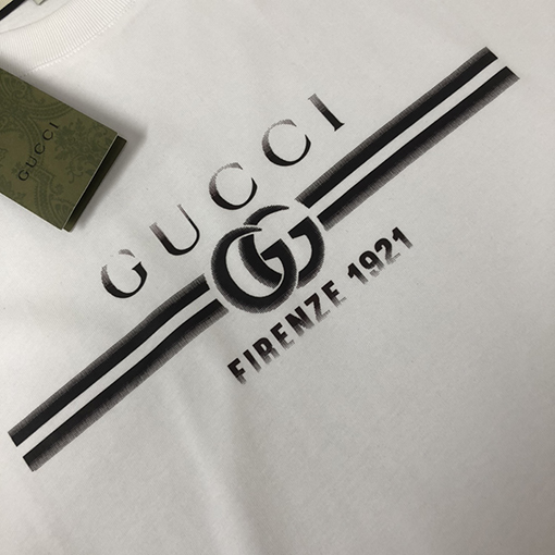 グッチコピー 新しいカップルのラウンドネック半袖Tシャツ