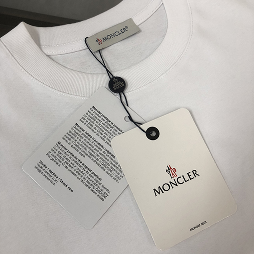 モンクレールスーパーコピー ロゴプリントラウンドネックTシャツ
