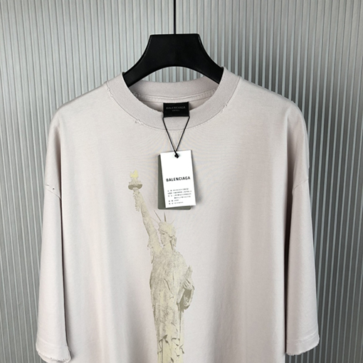 バレンシアガスーパーコピー  新しい半袖Tシャツ