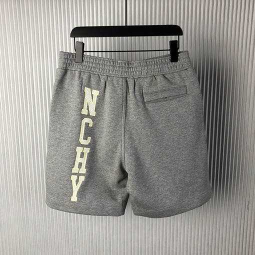 ジバンシイ 刺繍ショートパンツ