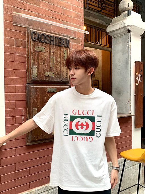 グッチ  新しいチェック柄の空のGプリント半袖Tシャツ