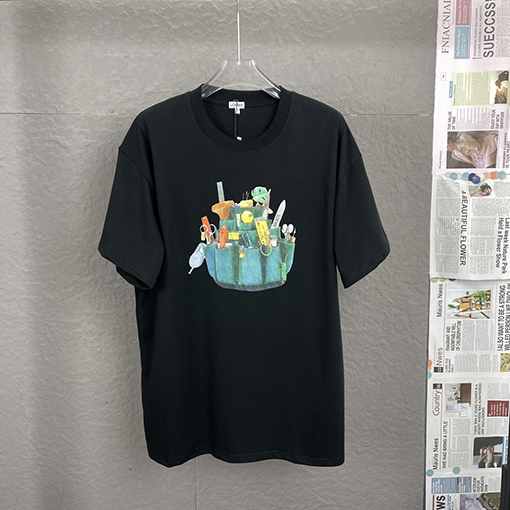 ロエベコピー 職人技天地展示会シリーズ工具皮袋半袖Tシャツ