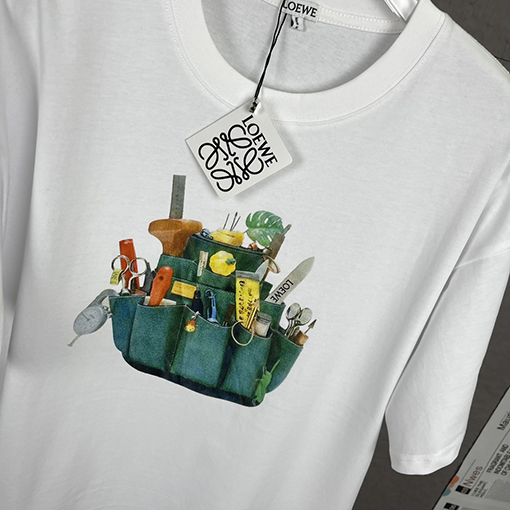 ロエベコピー 職人技天地展示会シリーズ工具皮袋半袖Tシャツ