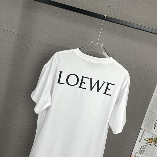 ロエベコピー  職人技天地展示会シリーズ工具皮袋半袖Tシャツ
