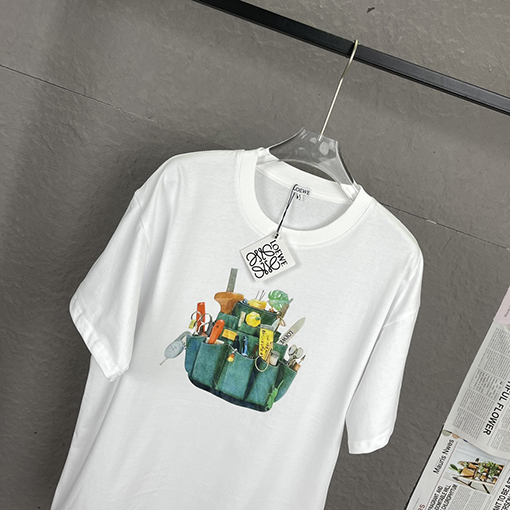 ロエベコピー 職人技天地展示会シリーズ工具皮袋半袖Tシャツ