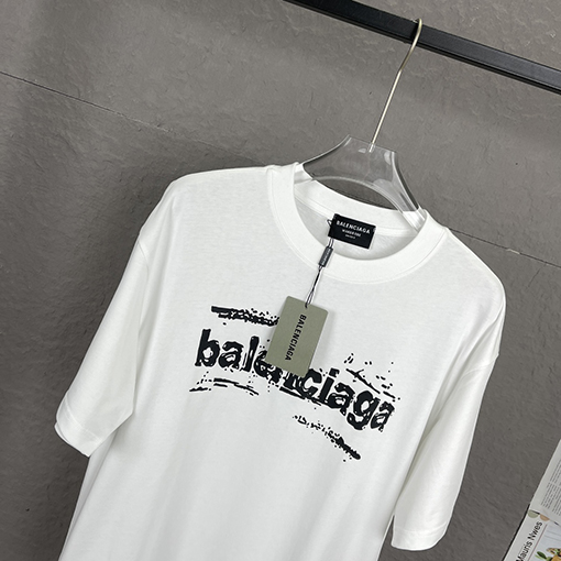 バレンシアガ クラシックプリントロゴ半袖Tシャツ