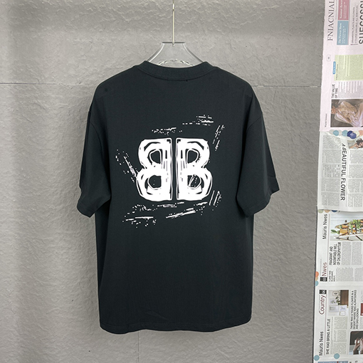 バレンシアガ クラシックプリントロゴ半袖Tシャツ