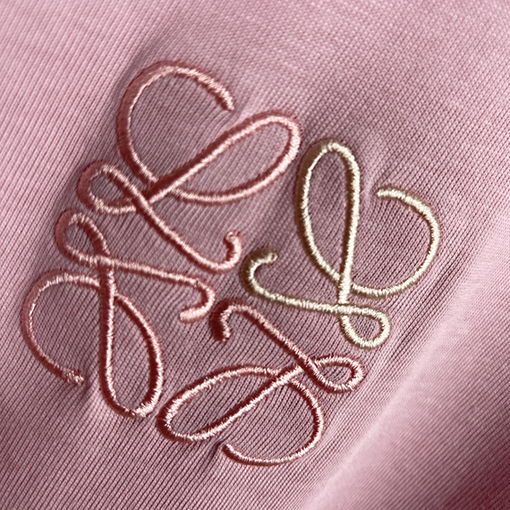 ロエベ 胸の立体刺繍半袖Tシャツ