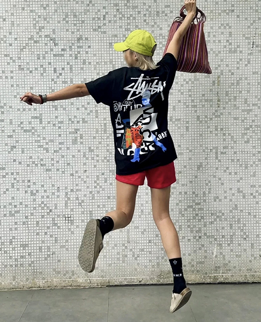 STUSSY X DAVIDコラボSS 24 CARSON DO YOUR THANG TEE女性柄Tシャツ