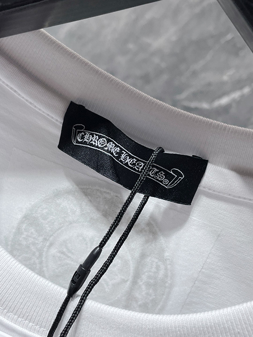 クロムハーツ 刺繍ホースシュークロス梵字ロゴTシャツ