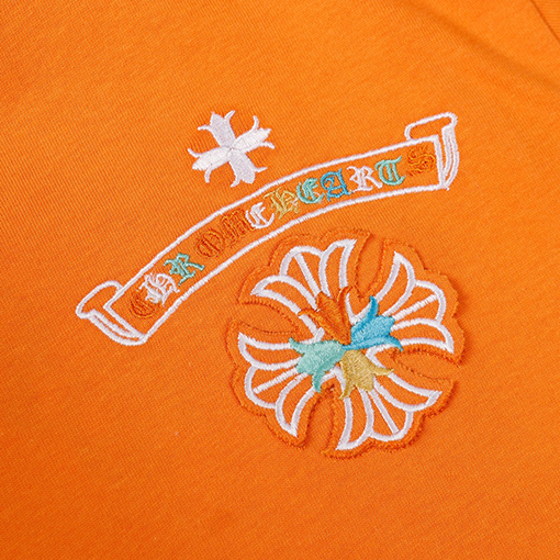 クロムハーツスーパーコピー 馬蹄サンスクリット色刺繍半袖Tシャツ