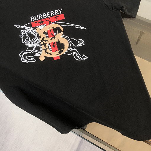 バーバリー ロゴ柄プリントコットン半袖Tシャツ