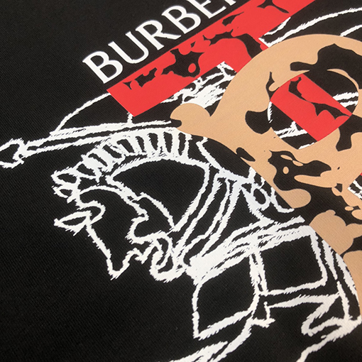 バーバリー ロゴ柄プリントコットン半袖Tシャツ