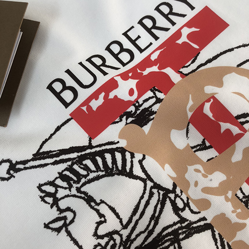 バーバリー ロゴ柄プリントコットン半袖Tシャツ