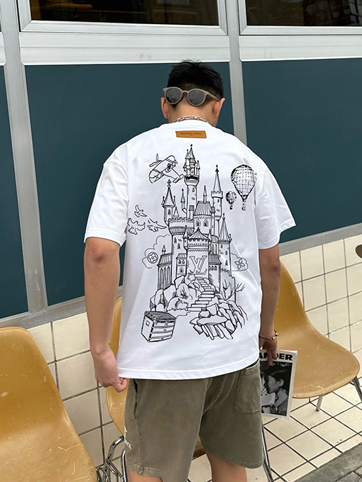 ルイヴィトン 新しいアルファベットロゴ立体歯ブラシ刺繍半袖Tシャツ