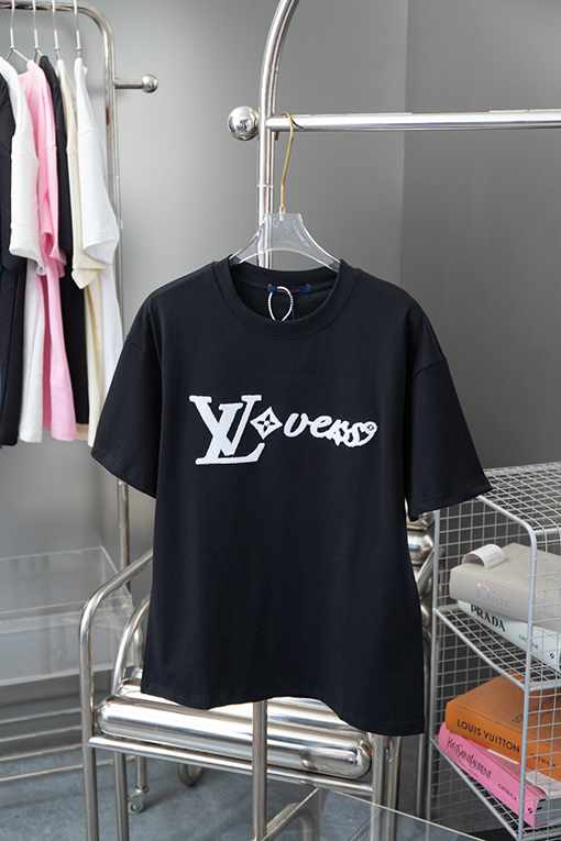 ルイヴィトン 新しいアルファベットロゴ立体歯ブラシ刺繍半袖Tシャツ