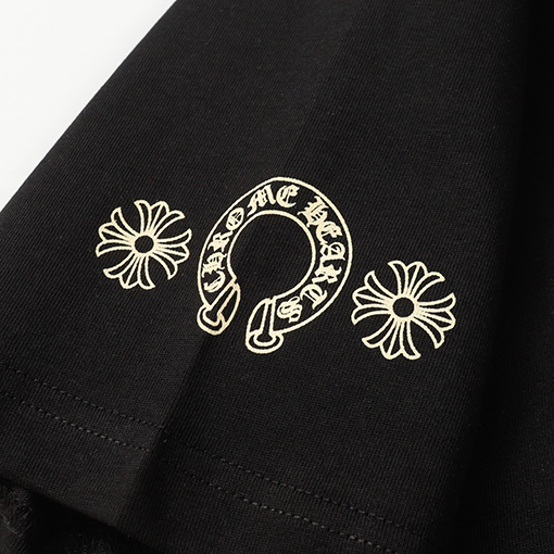 クロムハーツスーパーコピー ホースシュー ペイント クロス Tシャツ