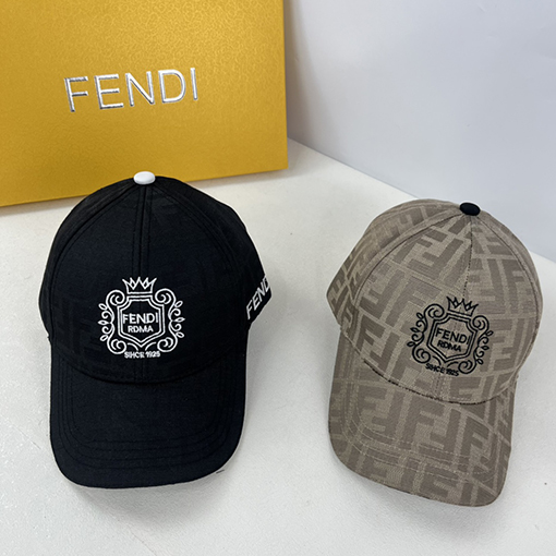 フェンディ 双FFベースボールキャップ
