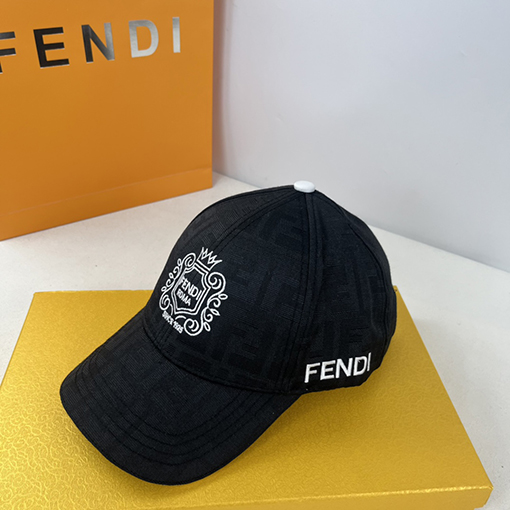 フェンディ 双FFベースボールキャップ