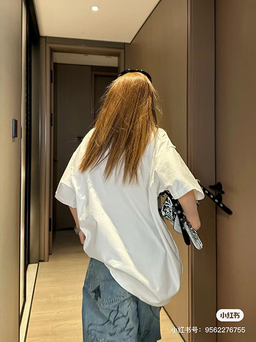 バレンシアガ ダブルリングロゴ刺繍半袖Tシャツ