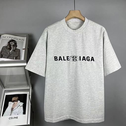 バレンシアガ ダブルリングロゴ刺繍半袖Tシャツ