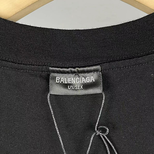 バレンシアガ  ダブルリングロゴ刺繍半袖Tシャツ