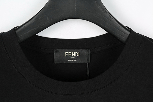 フェンディ ファッションクルーネック半袖Tシャツ