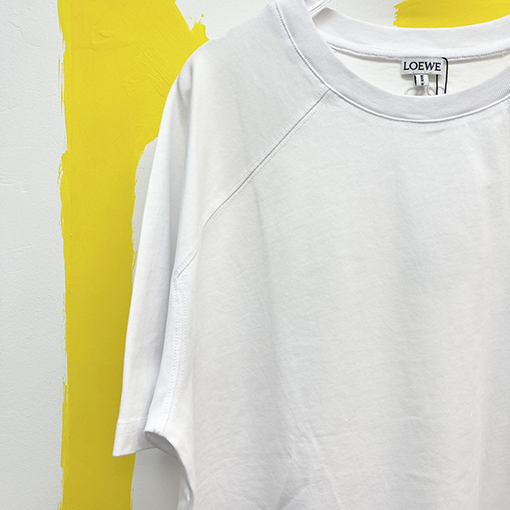 ロエベ 幾何学的なラインデザインルーズラウンドネック半袖Tシャツ