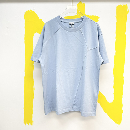 ロエベ 幾何学的なラインデザインルーズラウンドネック半袖Tシャツ